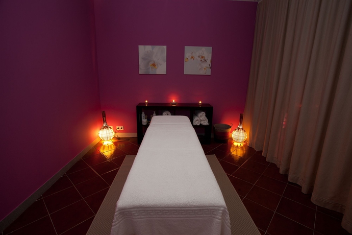 Imagen de la piscina del Hotel Star Inn Peniche. Foto 15