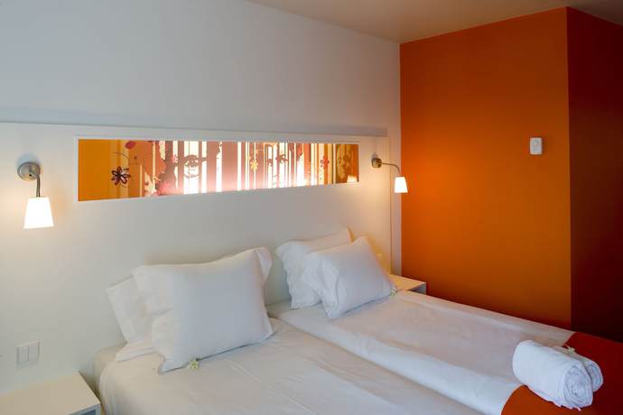 Imagen de la habitación del Hotel Star Inn Porto. Foto 7