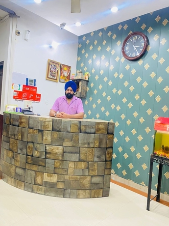 Imagen de los interiores del Hotel Star Karnal. Foto 14