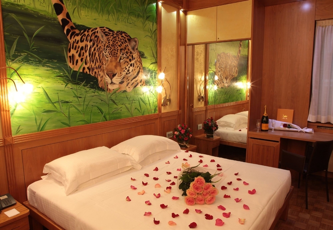 Imagen de la habitación del Hotel Star, Milán. Foto 3