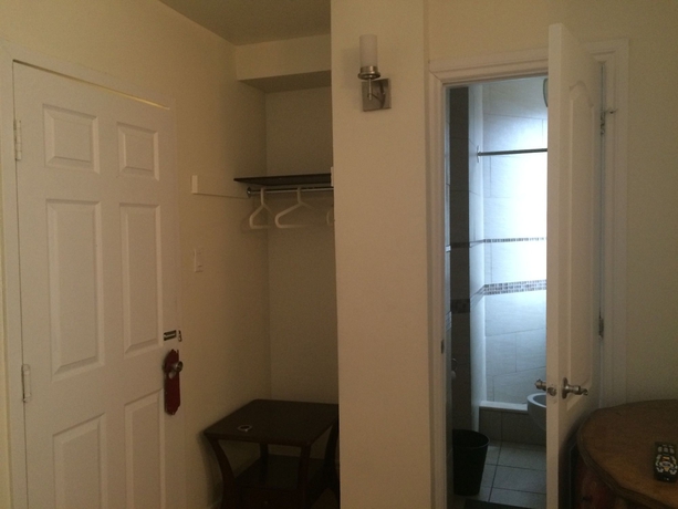 Imagen de la habitación del Hotel Star Montreal. Foto 13