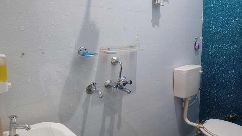 Imagen de la habitación del Hotel Star Residency, Varanasi. Foto 9