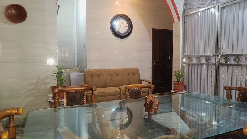 Imagen de los interiores del Hotel Star Residency, Varanasi. Foto 14