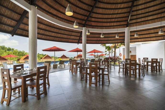 Imagen del bar/restaurante del Hotel Star Semabu Resort. Foto 23