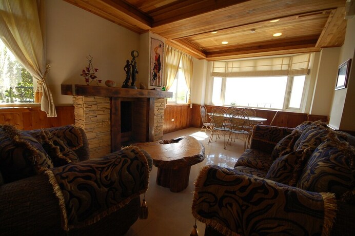 Imagen de los interiores del Hotel Star Villa, Ren'ai. Foto 31