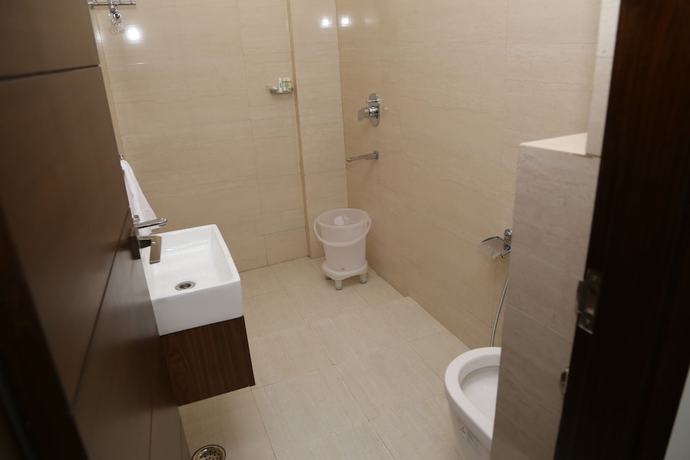Imagen de la habitación del Hotel Star Wood, Dehradun. Foto 6