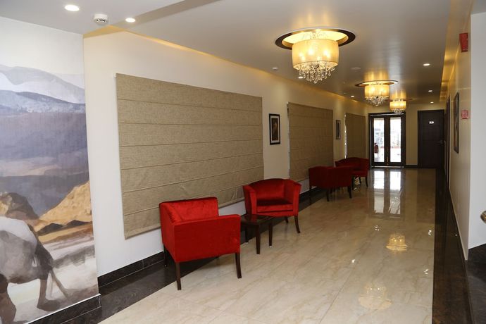 Imagen de los interiores del Hotel Star Wood, Dehradun. Foto 13