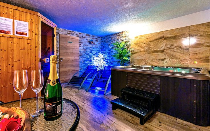 Imagen de la piscina del Hotel Star&aacute; &Scaron;kola. Foto 20