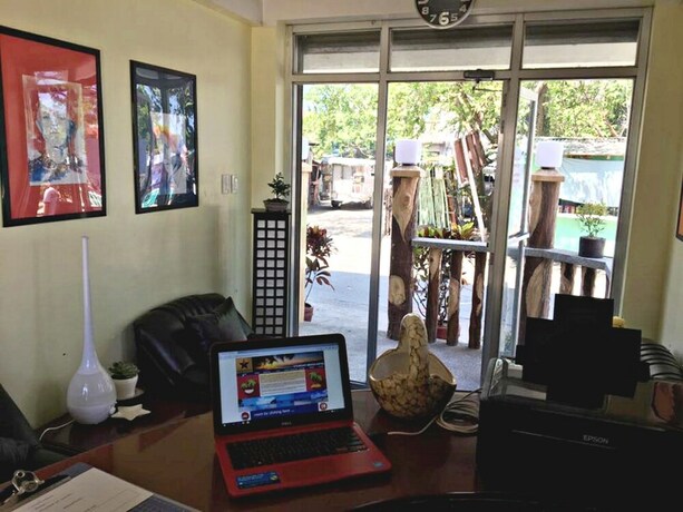 Imagen de los interiores del Hotel Stardust Beach Hotel. Foto 26