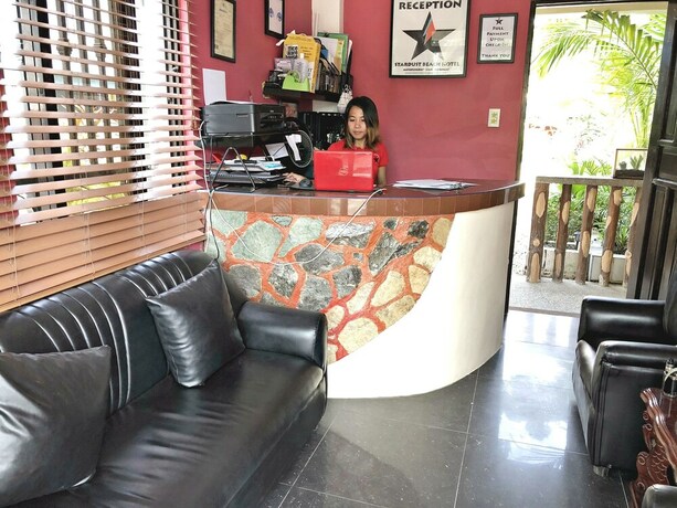 Imagen de los interiores del Hotel Stardust Beach Hotel. Foto 29