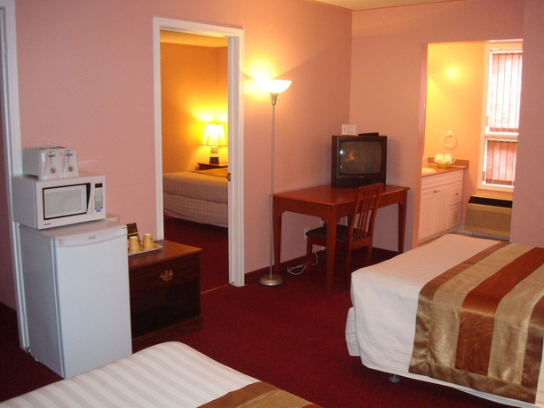 Imagen de los interiores del Hotel Stardust Inn. Foto 10