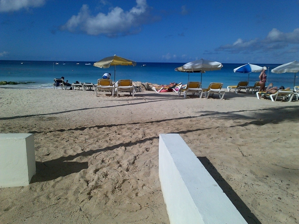 Imagen de los exteriores del Hotel Starfish Discovery Bay Resort Barbados. Foto 8