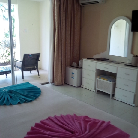 Imagen de la habitación del Hotel Starfish Discovery Bay Resort Barbados. Foto 4