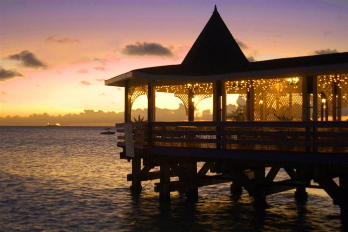 Imagen general del Hotel Starfish Halcyon Cove. Foto 4