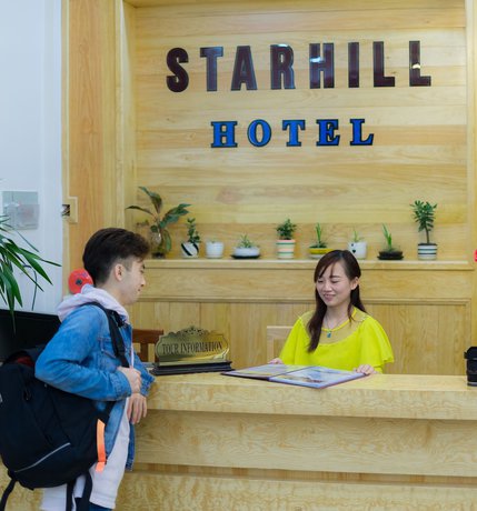 Imagen de los interiores del Hotel Starhill. Foto 18