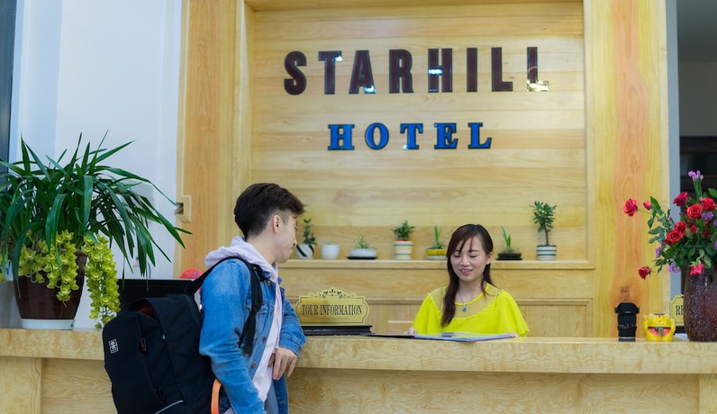 Imagen de los interiores del Hotel Starhill. Foto 19