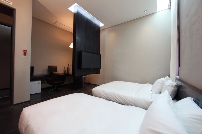 Imagen de la habitación del Hotel Starhills. Foto 11