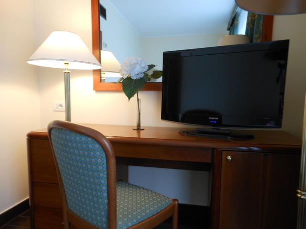 Imagen de la habitación del Hotel Starhotels Business Palace. Foto 4