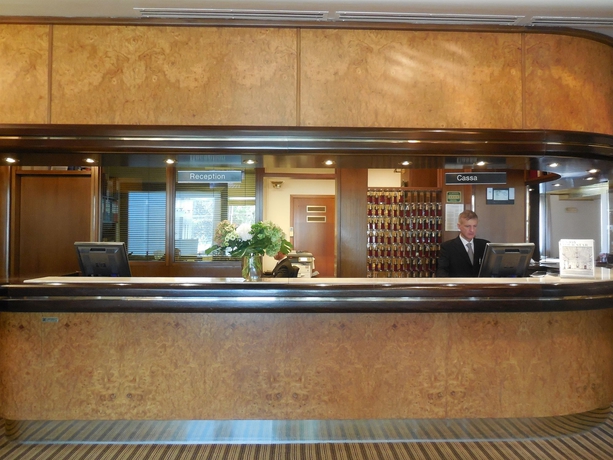 Imagen de los interiores del Hotel Starhotels Cristallo Palace. Foto 15