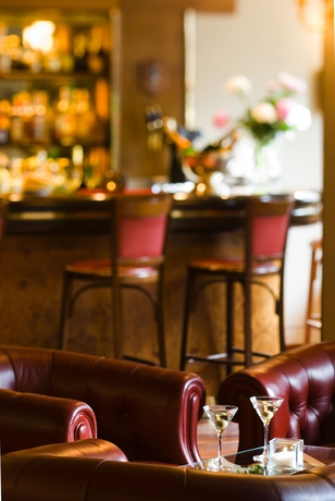 Imagen del bar/restaurante del Hotel Starhotels Cristallo Palace. Foto 10