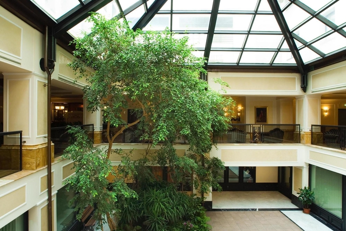 Imagen de los interiores del Hotel Starhotels Du Parc. Foto 12