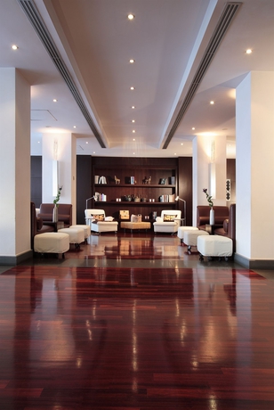 Imagen de los interiores del Hotel Starhotels Excelsior. Foto 10