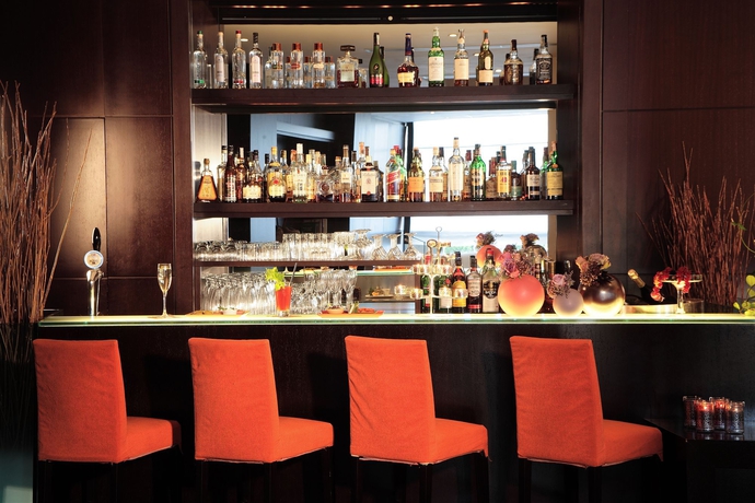 Imagen del bar/restaurante del Hotel Starhotels Excelsior. Foto 1