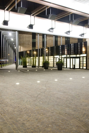 Imagen de los exteriores del Hotel Starhotels Grand Milan. Foto 15