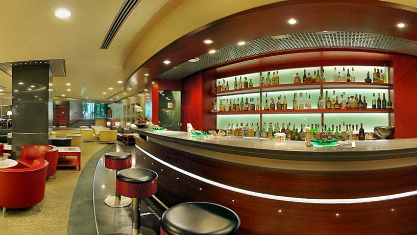 Imagen del bar/restaurante del Hotel Starhotels Michelangelo, Florencia. Foto 2