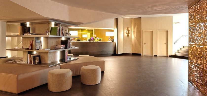 Imagen de los interiores del Hotel Starhotels Michelangelo, Florencia. Foto 13
