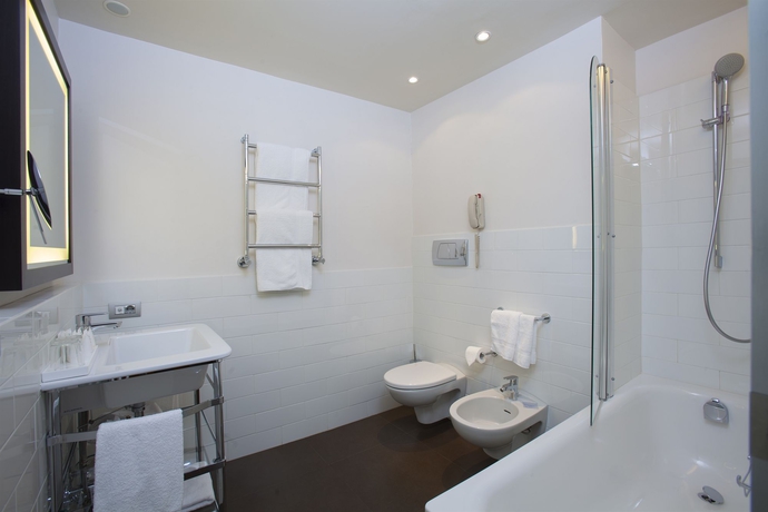 Imagen de la habitación del Hotel Starhotels Michelangelo, Florencia. Foto 9