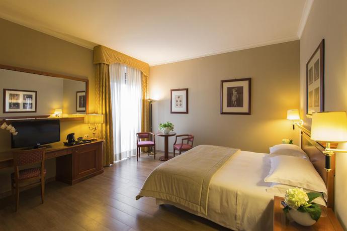 Imagen general del Hotel Starhotels Michelangelo, Roma. Foto 1