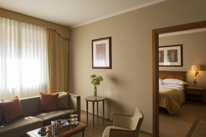 Imagen general del Hotel Starhotels Michelangelo, Roma. Foto 3