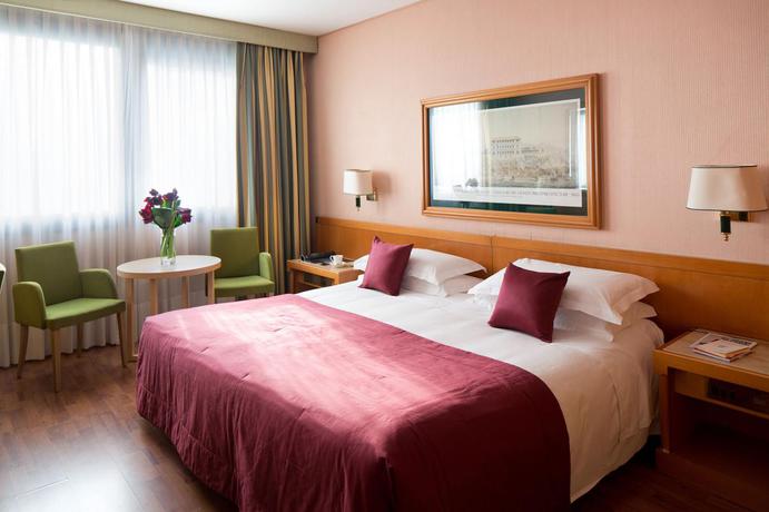 Imagen de la habitación del Hotel Starhotels President. Foto 8