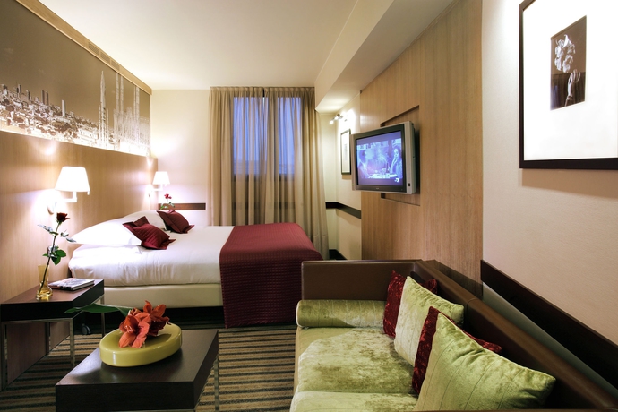 Imagen de la habitación del Hotel Starhotels Ritz. Foto 7