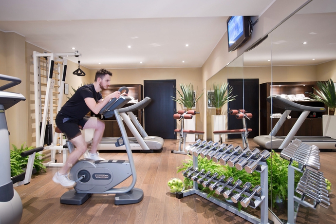 Imagen de los interiores del Hotel Starhotels Tourist. Foto 14