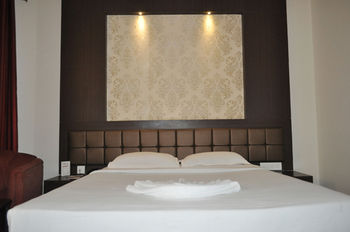 Imagen de la habitación del Hotel Starihotels Cantt Varanasi. Foto 6