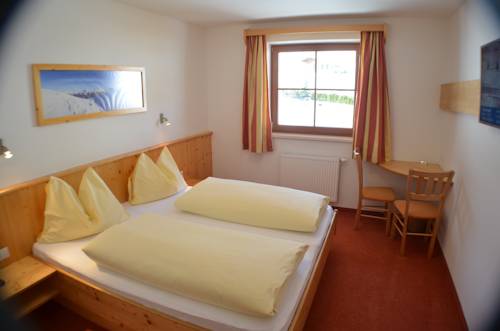 Imagen de la habitación del Hotel Starjet. Foto 4