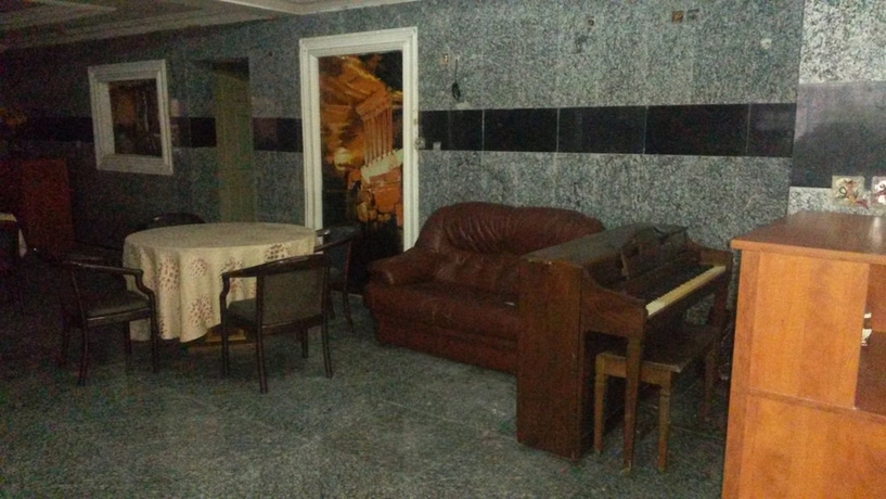 Imagen de los interiores del Hotel Starking Suites. Foto 16