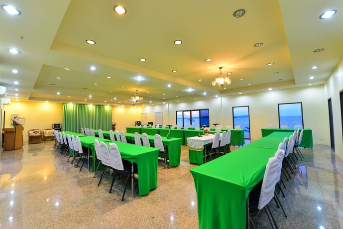 Imagen de los interiores del Hotel Starlight Beach Resort Chumphon. Foto 9