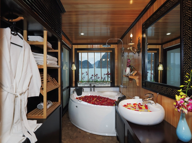 Imagen de la habitación del Hotel Starlight Cruiser. Foto 11