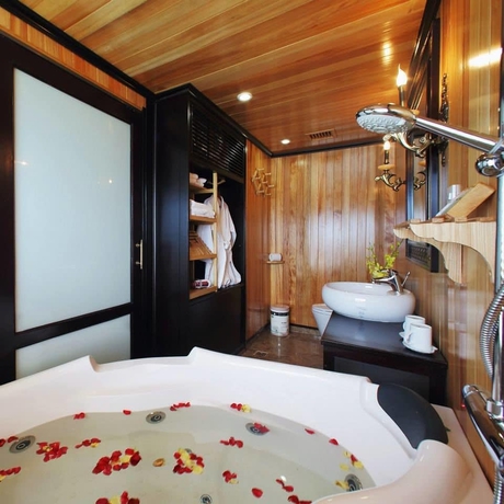 Imagen de la habitación del Hotel Starlight Cruiser. Foto 13