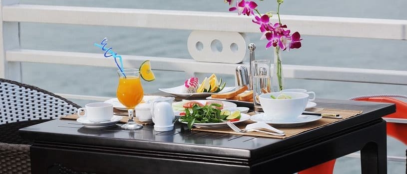 Imagen del bar/restaurante del Hotel Starlight Cruiser. Foto 2