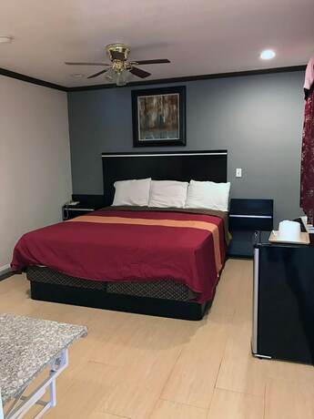 Imagen general del Hotel Starlight Inn Canoga Park. Foto 13