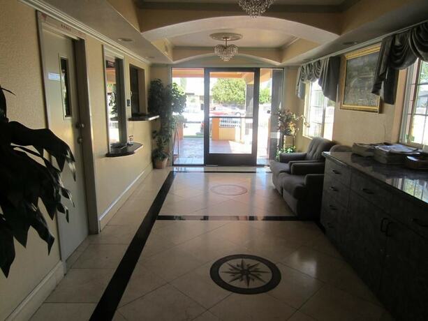 Imagen general del Hotel Starlight Inn Canoga Park. Foto 14