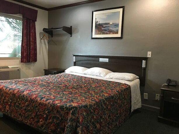 Imagen de la habitación del Hotel Starlight Inn Canoga Park. Foto 15
