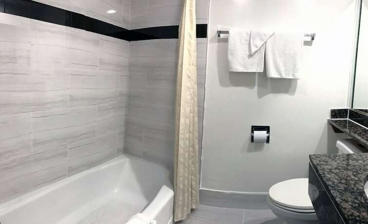 Imagen de la habitación del Hotel Starlight Inn Canoga Park. Foto 17