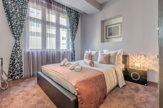 Imagen de la habitación del Hotel Starlight Luxury Rooms. Foto 12