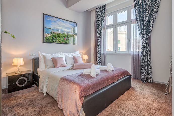 Imagen de la habitación del Hotel Starlight Luxury Rooms. Foto 16