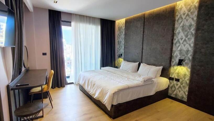 Imagen de la habitación del Hotel Starlight, Tirana. Foto 6